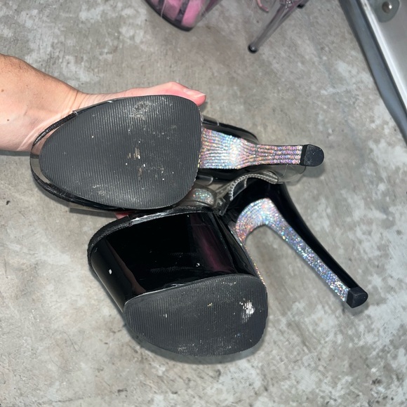 Women's Platform Pleaser Heels - Picture 3 of 10